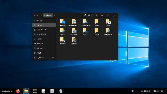 Kostenloses Linux-Hosting basierend auf Windows 10-Onlinethema