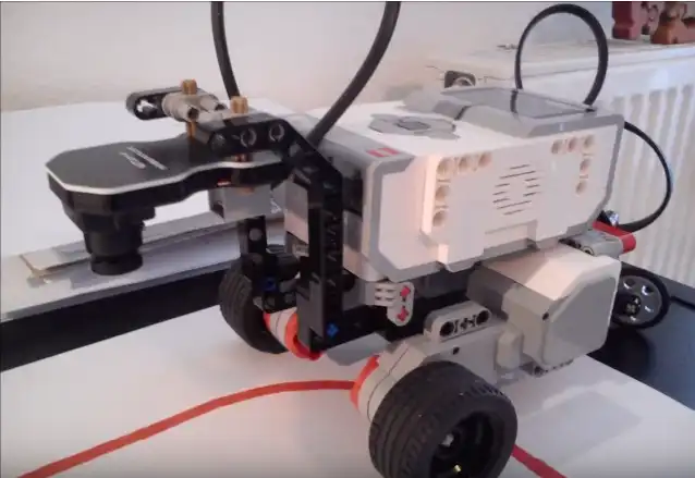 Download web tool or web app EV3 Line Tracking with NXTCam to run in Linux online