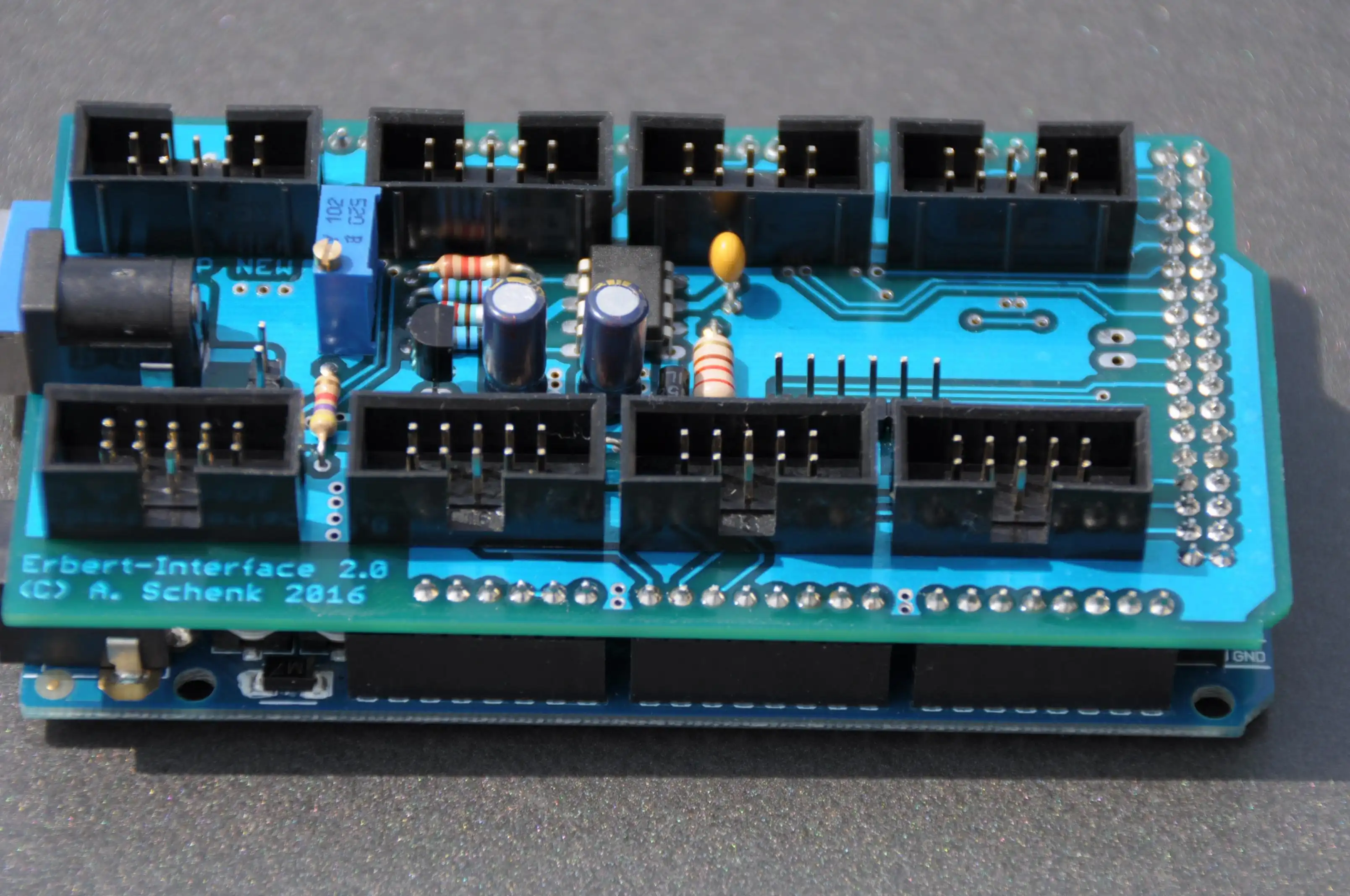 웹 도구 또는 웹 앱 다운로드 Model Railroad Control Panel Interface