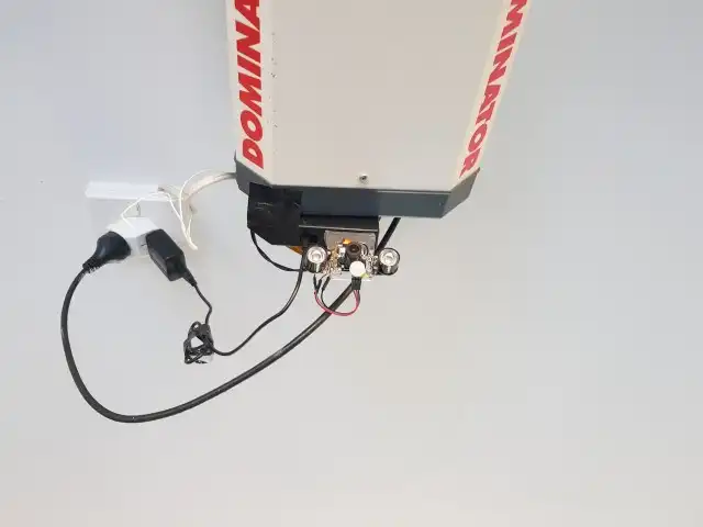 웹 도구 또는 웹 앱 다운로드 Raspberry PI Garage Door Closer