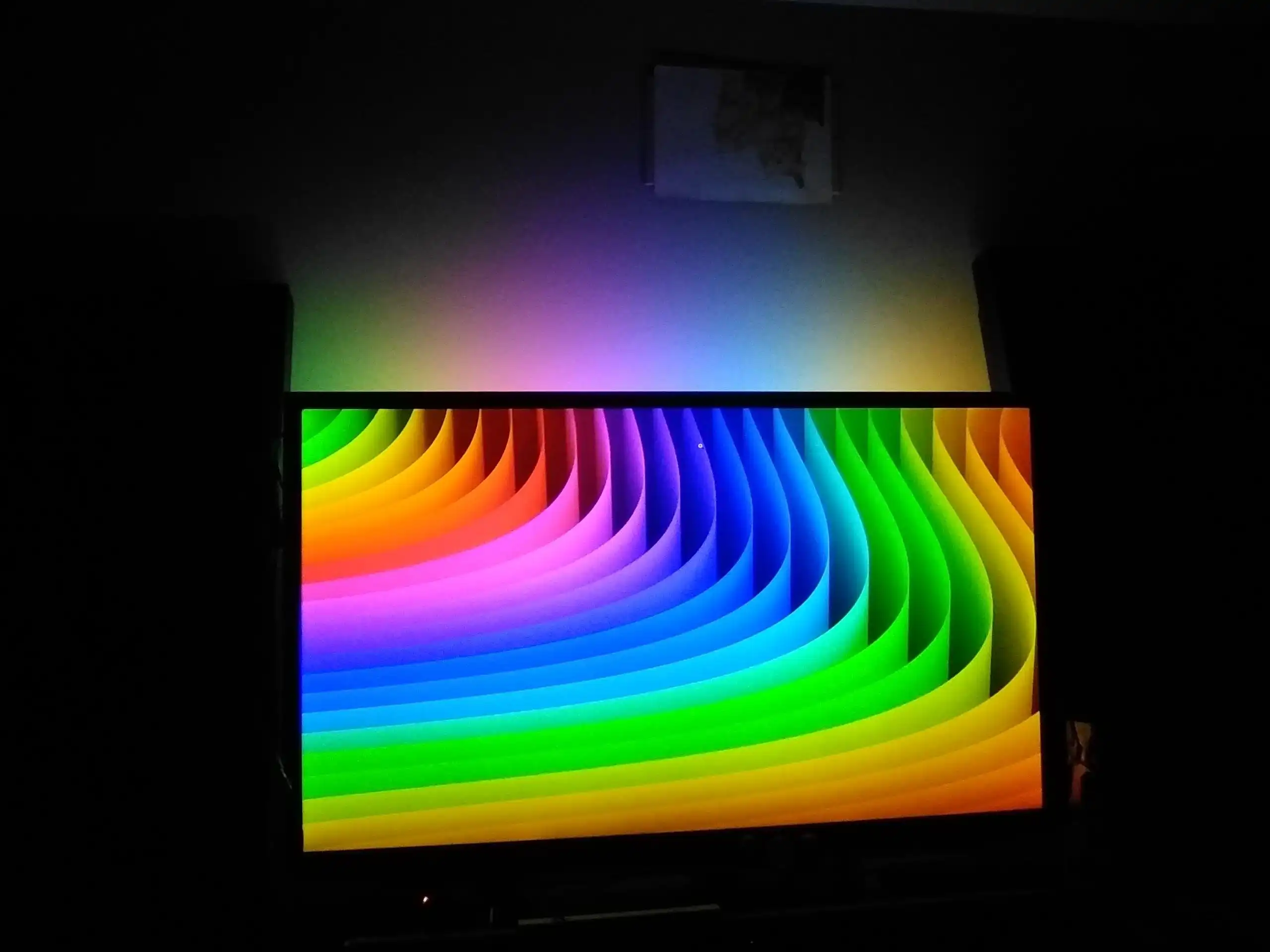 Scarica lo strumento web o l'app web Luce posteriore LED TV